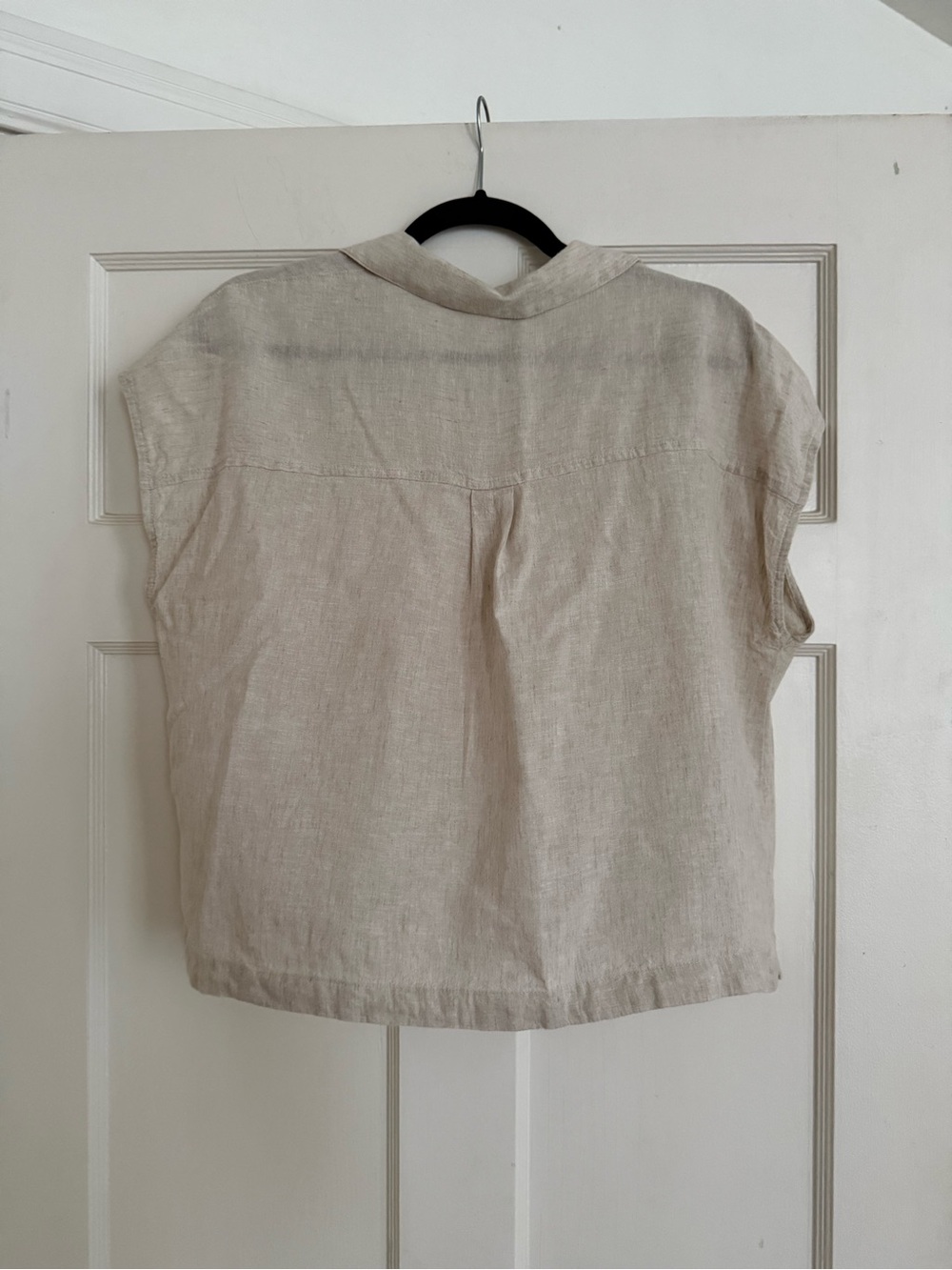 Old Navy Lightweight V-Neck Linen Top in Natural - Medium - Picture 2 of 3